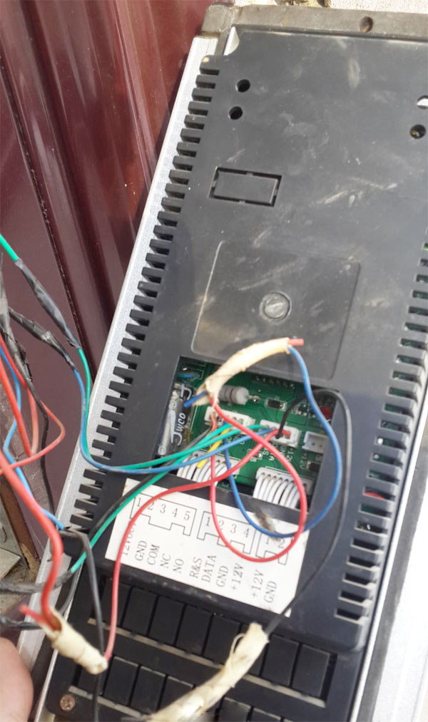 室內(nèi)門(mén)禁電話(huà)壞了找誰(shuí)修